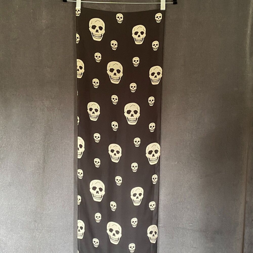 Black & White Skull Pattern Scarf – Edgy Goth Punk Style Lightweight Chiffon
